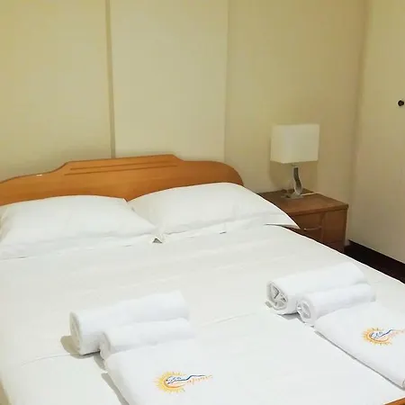 Апартаменты 312 Depa Court *